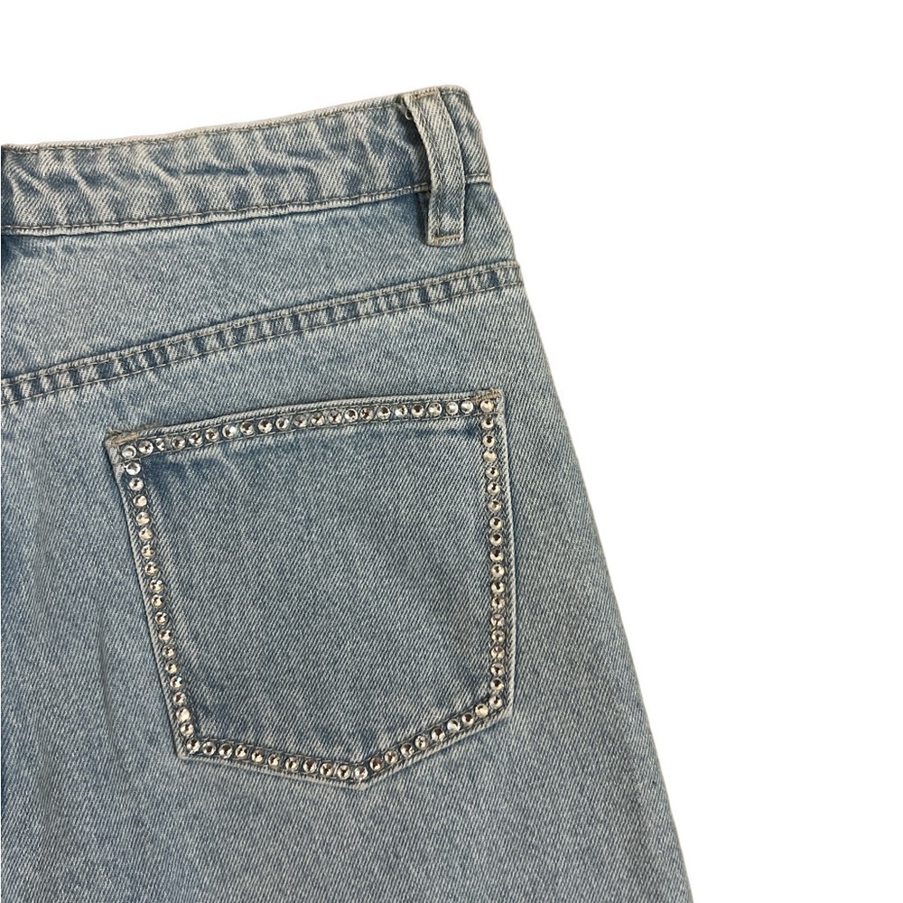 ADIKA Bedazzled Asymmetrical Jeans - Picture 3 of 5